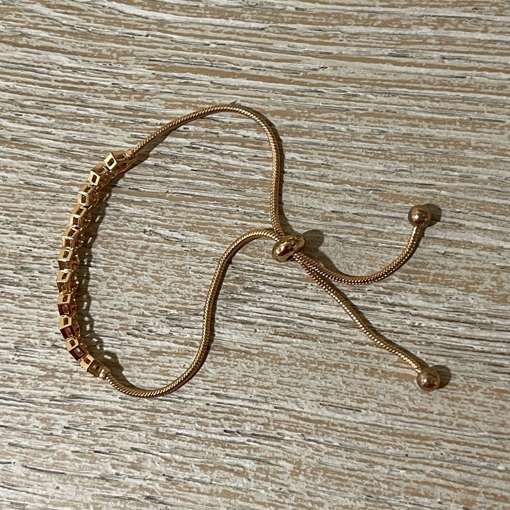 Elegant Gold Bracelet with Clear Accents - Picture 9 of 9